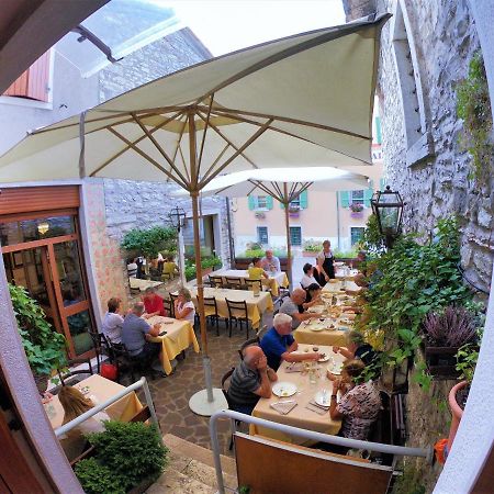 Albergo Speranza Spiazzi Di Monte Baldo Spiazzi Di Caprino Luaran gambar