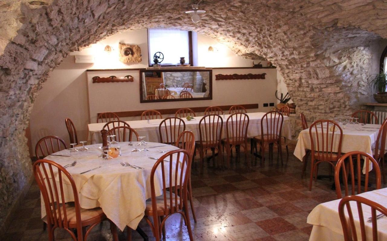 Albergo Speranza Spiazzi Di Monte Baldo Spiazzi Di Caprino Luaran gambar