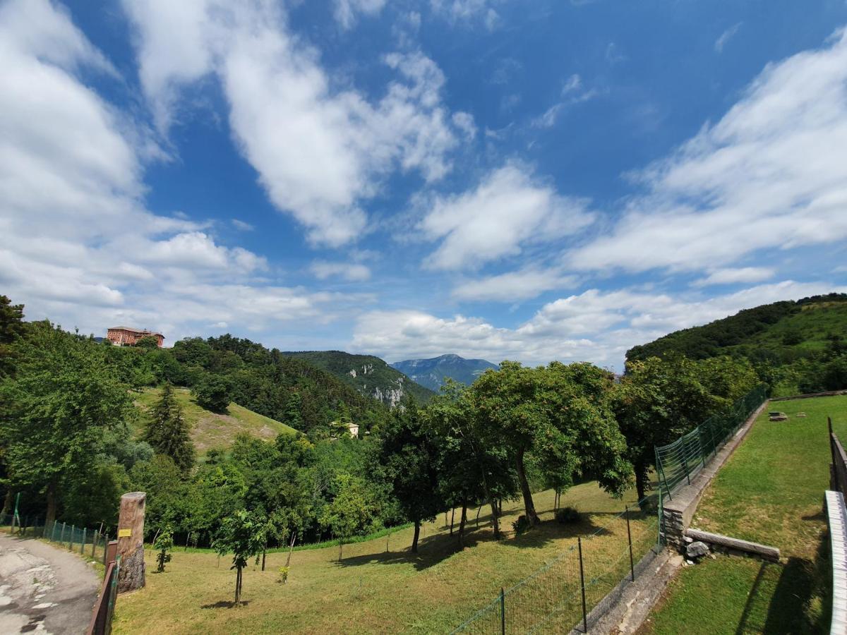 Albergo Speranza Spiazzi Di Monte Baldo Spiazzi Di Caprino Luaran gambar